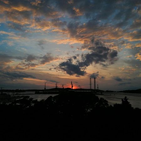 App Letta Sunset Pulaアパートメント エクステリア 写真